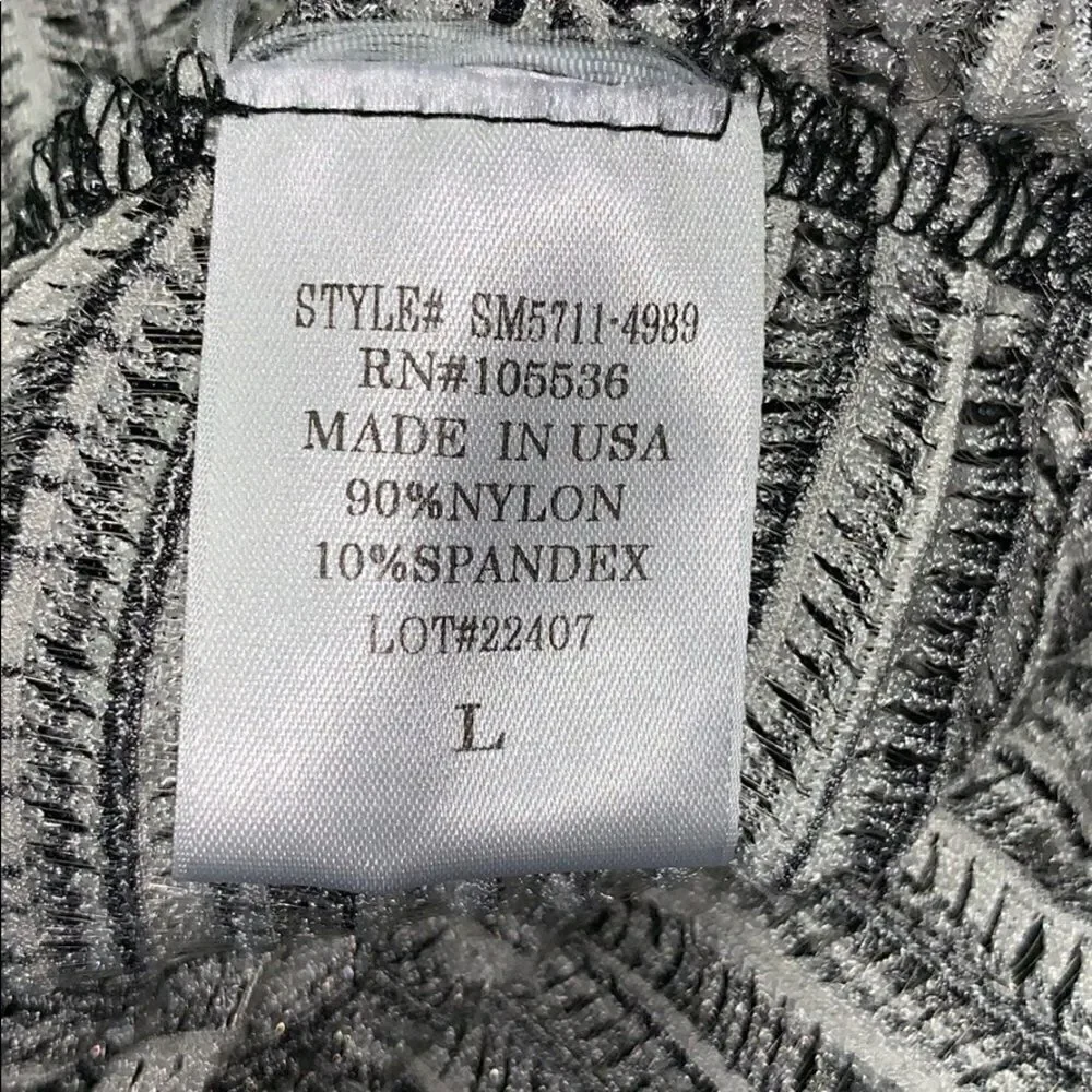 Travel Elements black and white cardigan